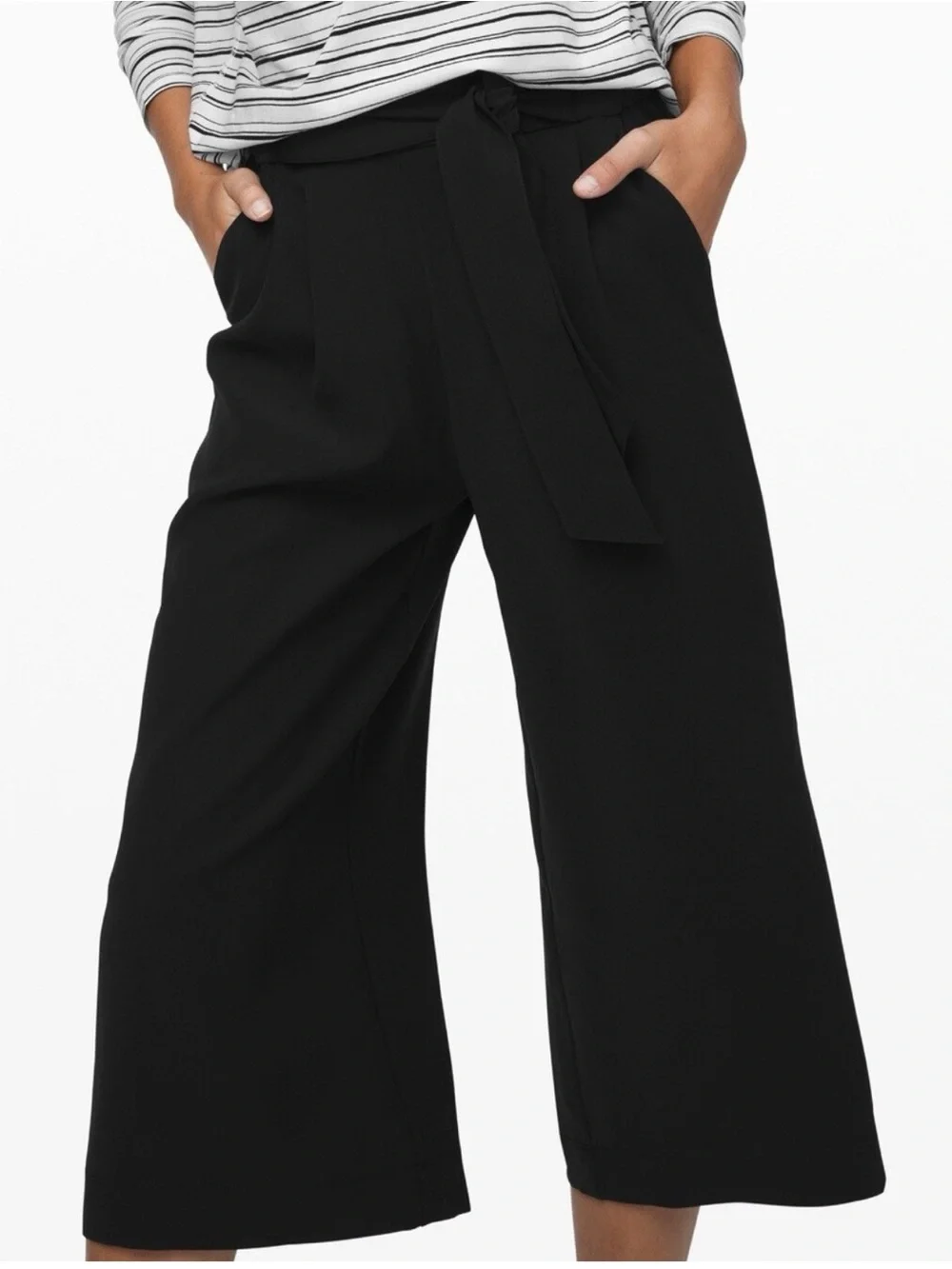 New Lululemon 14 Noir wide flowy leg black tie elastic back waist cropped pant